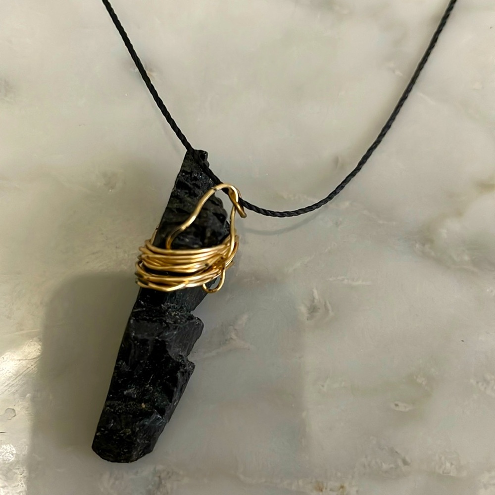 Chic genuine stone necklace